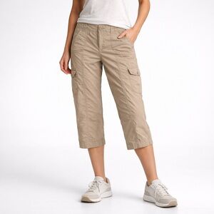 BCG Khaki Cargo Capri Pants Womens Size 6 Utility Casual